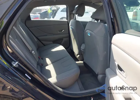 2022 Hyundai Elantra Sel z USA, uszkodzony, nr VIN KMHLS4AG9NU241500